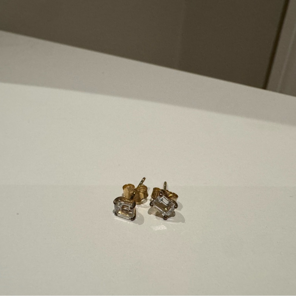Mejuri Lab Grown Sapphire Emerald Cut Studs